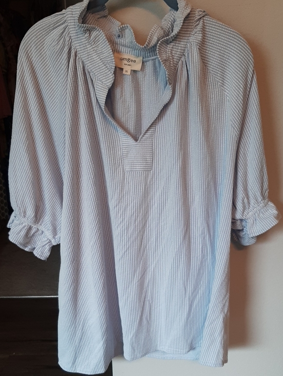 Umgee Tops - Umgee 2x Striped Light Blue Stripe Ruffle Neck Women’s Top , PRETTY, NEW